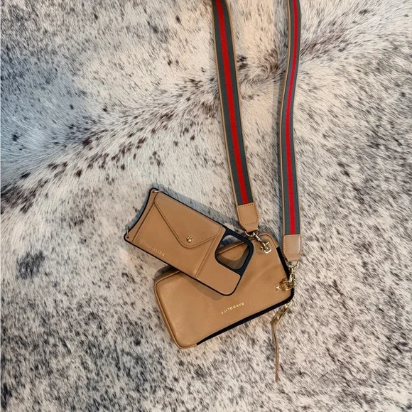 Phone case/pouch crossbody - Picture 2 of 8